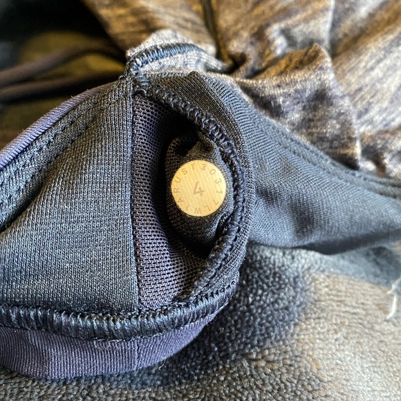 Lululemon tank top - Picture 4 of 4